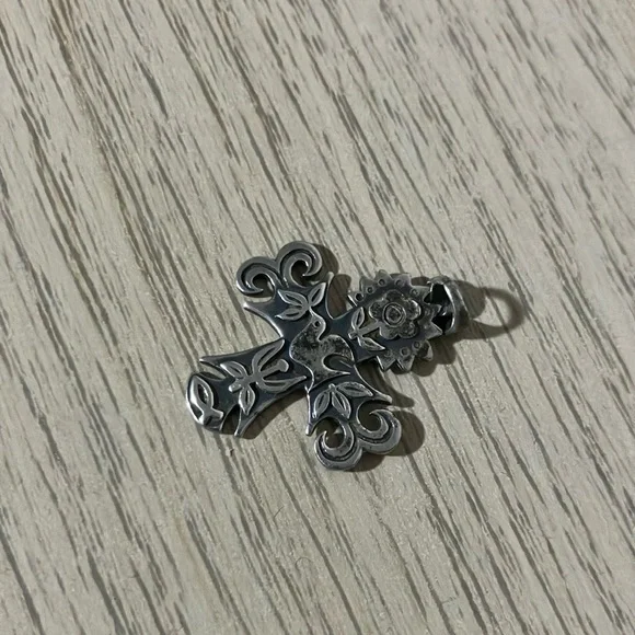 James Avery Retired Intricate Silver Cross Pendant Christian Hope La Primavera - Picture 1 of 3